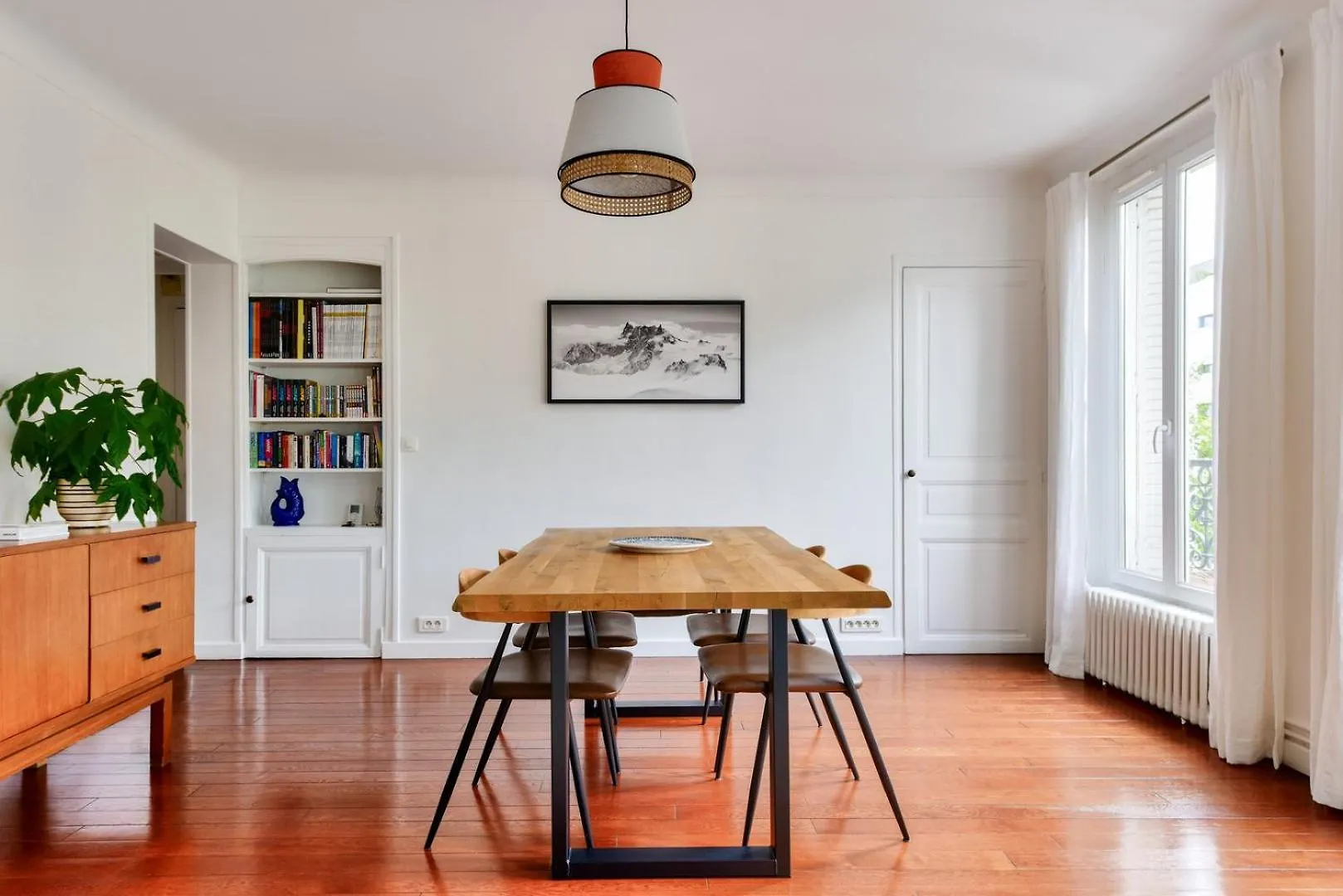 Charming Property With Open Views 巴黎 0*,